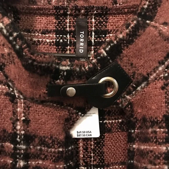 NWT Plus Size Torrid Brown Tunnel Neck Cape Poncho Fashionable - Picture 7 of 13